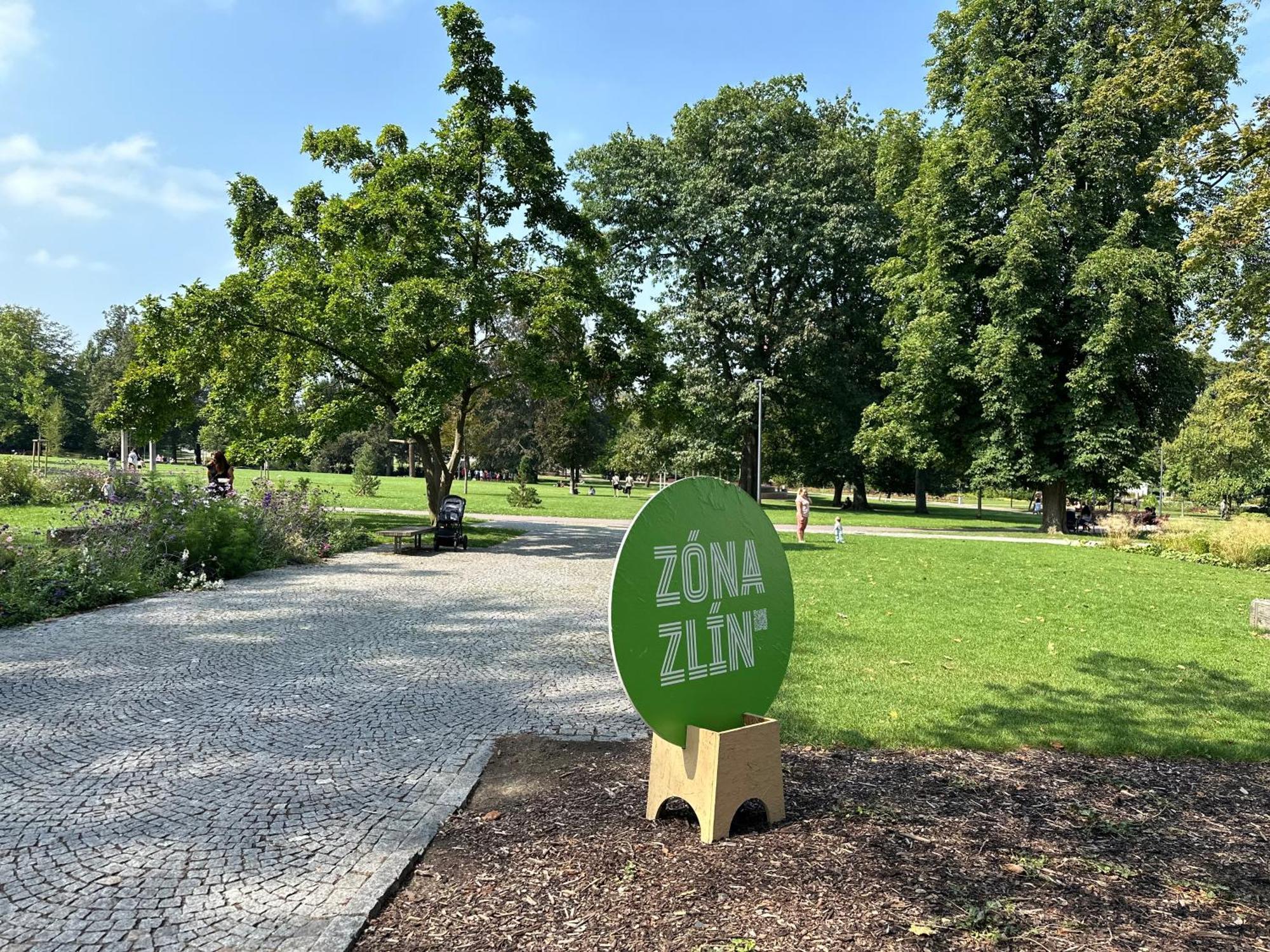 Apartament Rezidence Sadova Zlín Zewnętrze zdjęcie